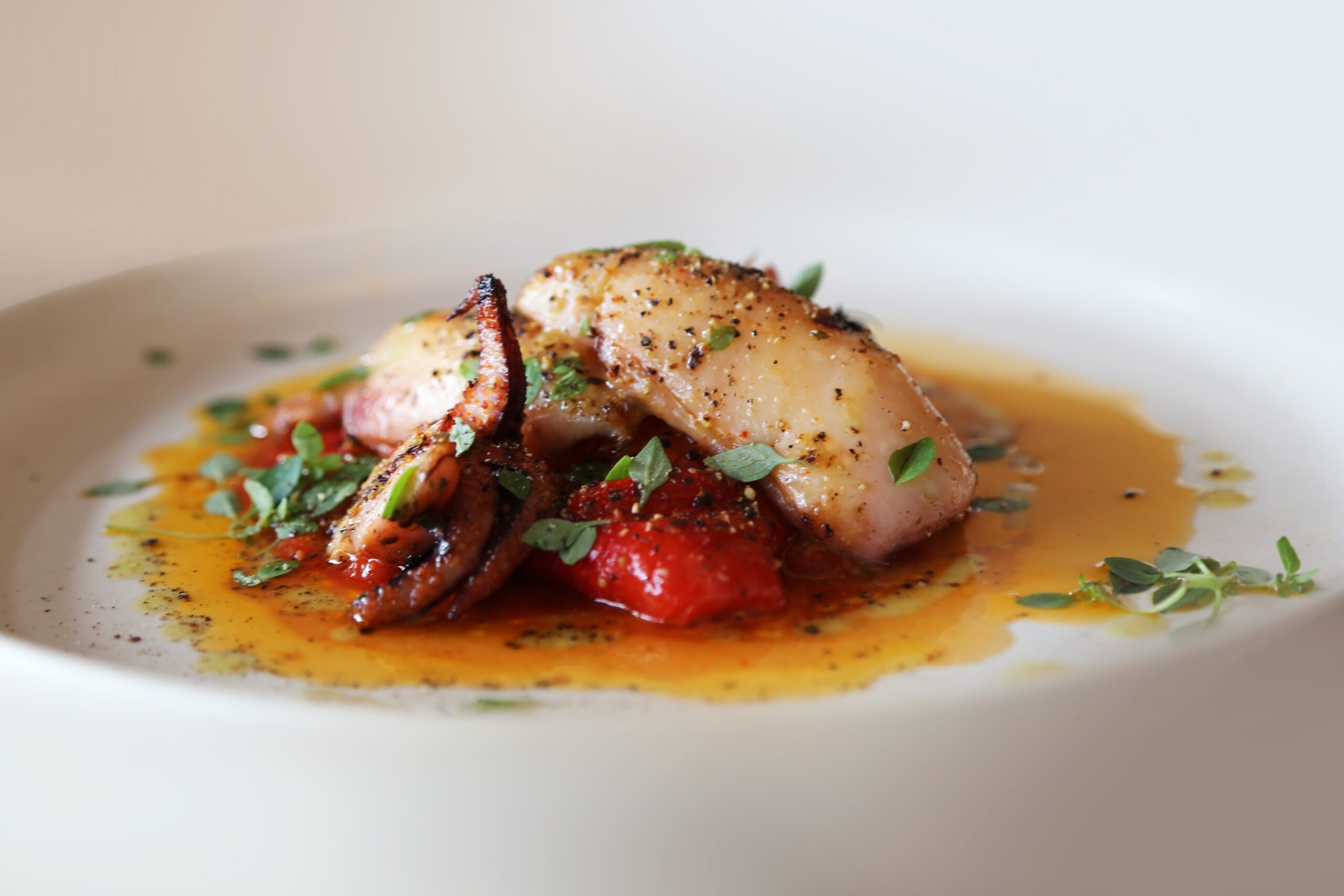 Calamar Sepia, een inktvissoort die bekend staat om zijn zachte, malse textuur en rijke, zilte smaak.